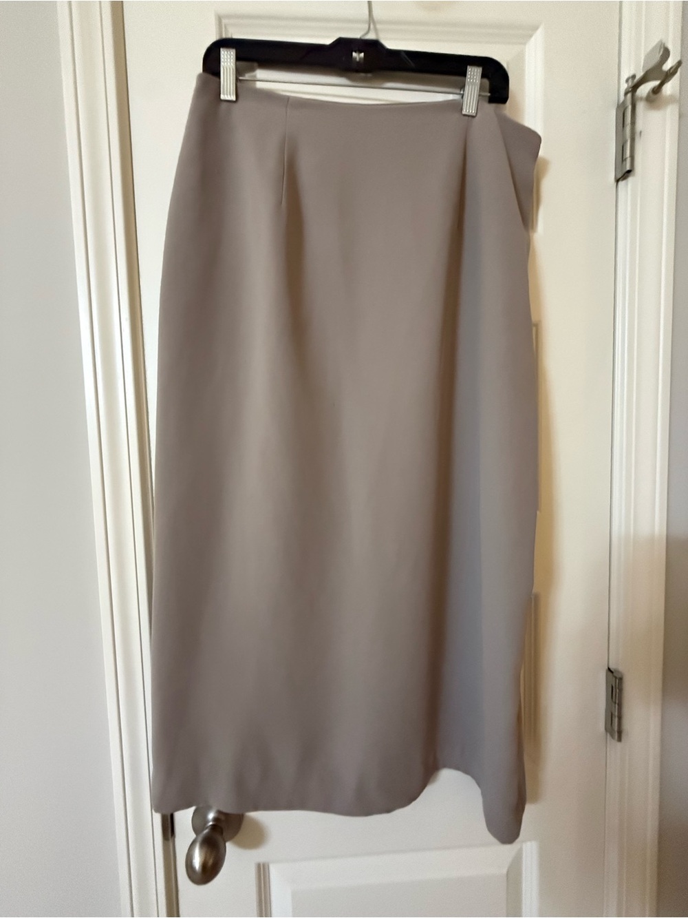 Laura Scott Taupe Midi Pencil Skirt - Size 18 Petite